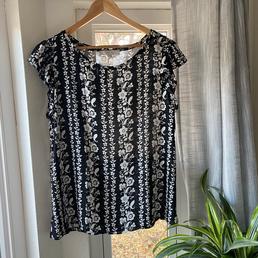 LOFT Black White Floral Blouse Large NTW